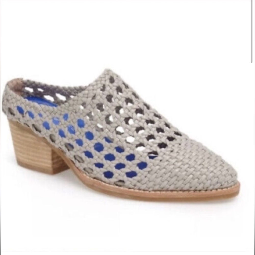 Jeffery Campbell Pointed Toe Woven Mules size 6.5